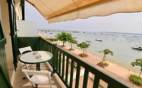 Comfortable, Renovated Studio In Top Cap Ferret Location, 1St Line With Bay View